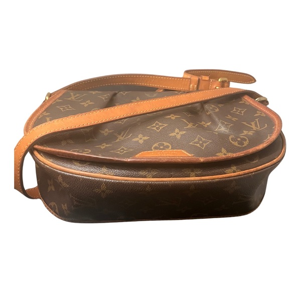 Louis Vuitton EUC Menilmontant PM Monogram Shoulder Bag - Picture 7 of 17
